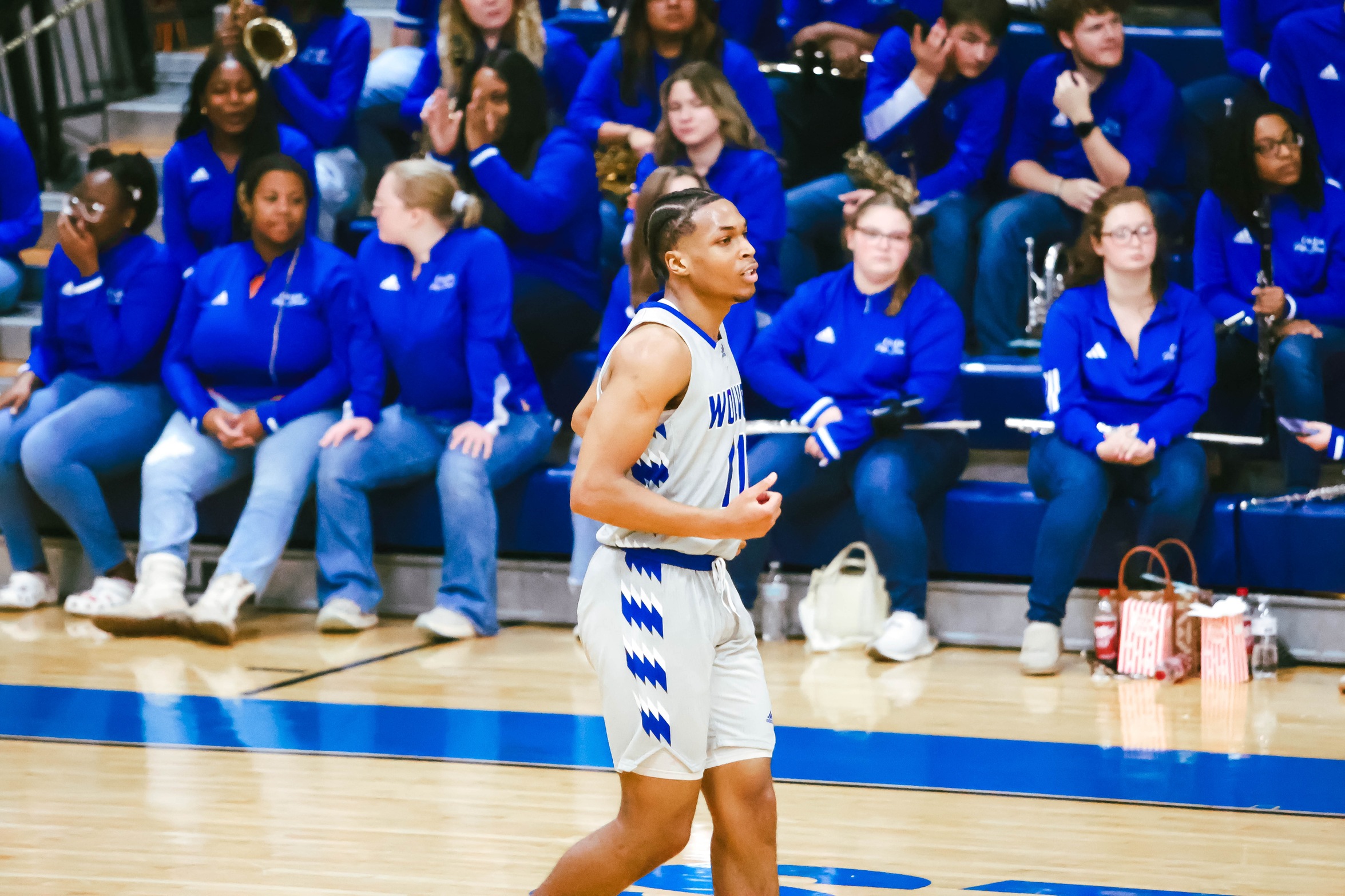 Wolves Dominant Second Half Leads to Victory over Bears