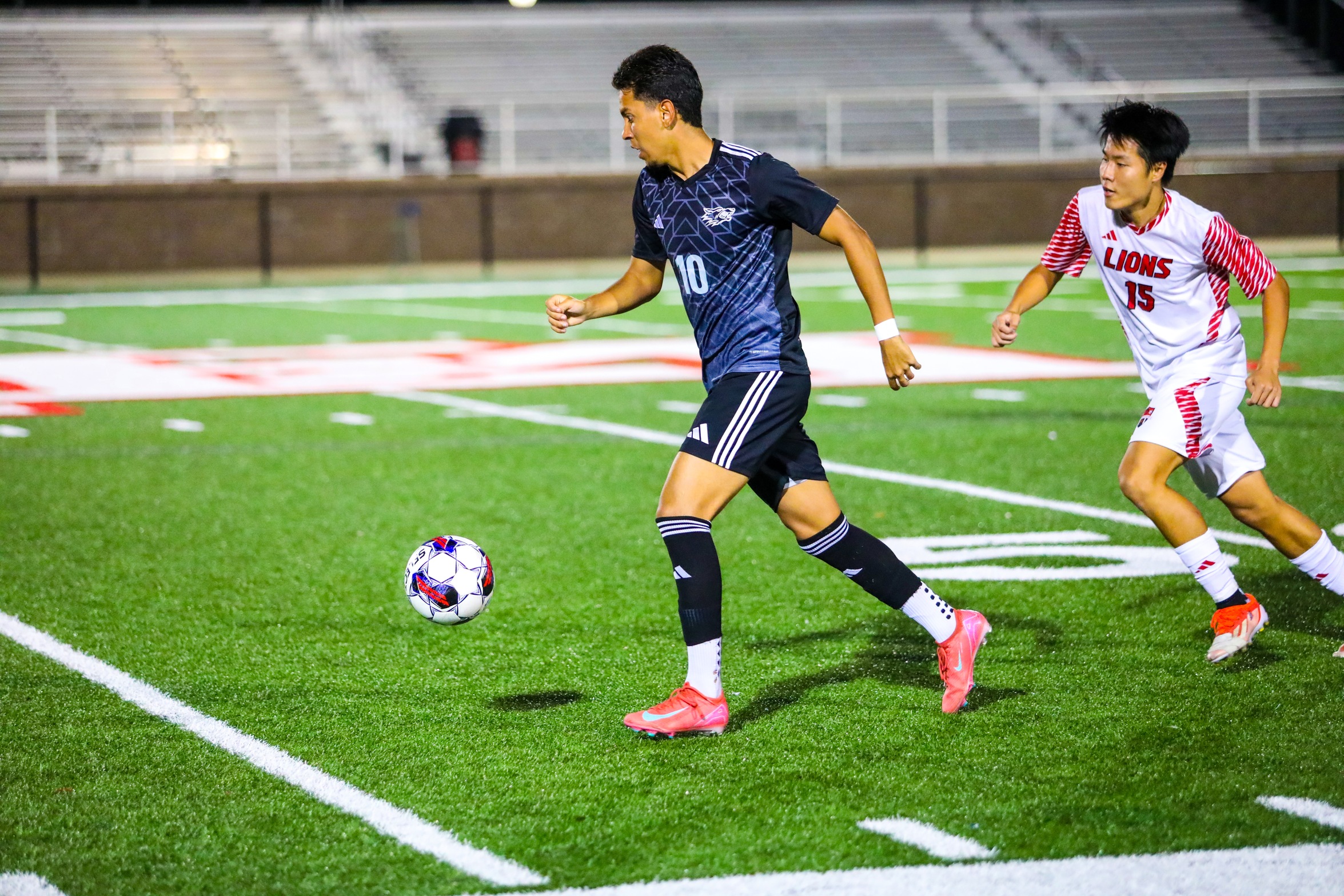 Wolves Dominate Warhawks