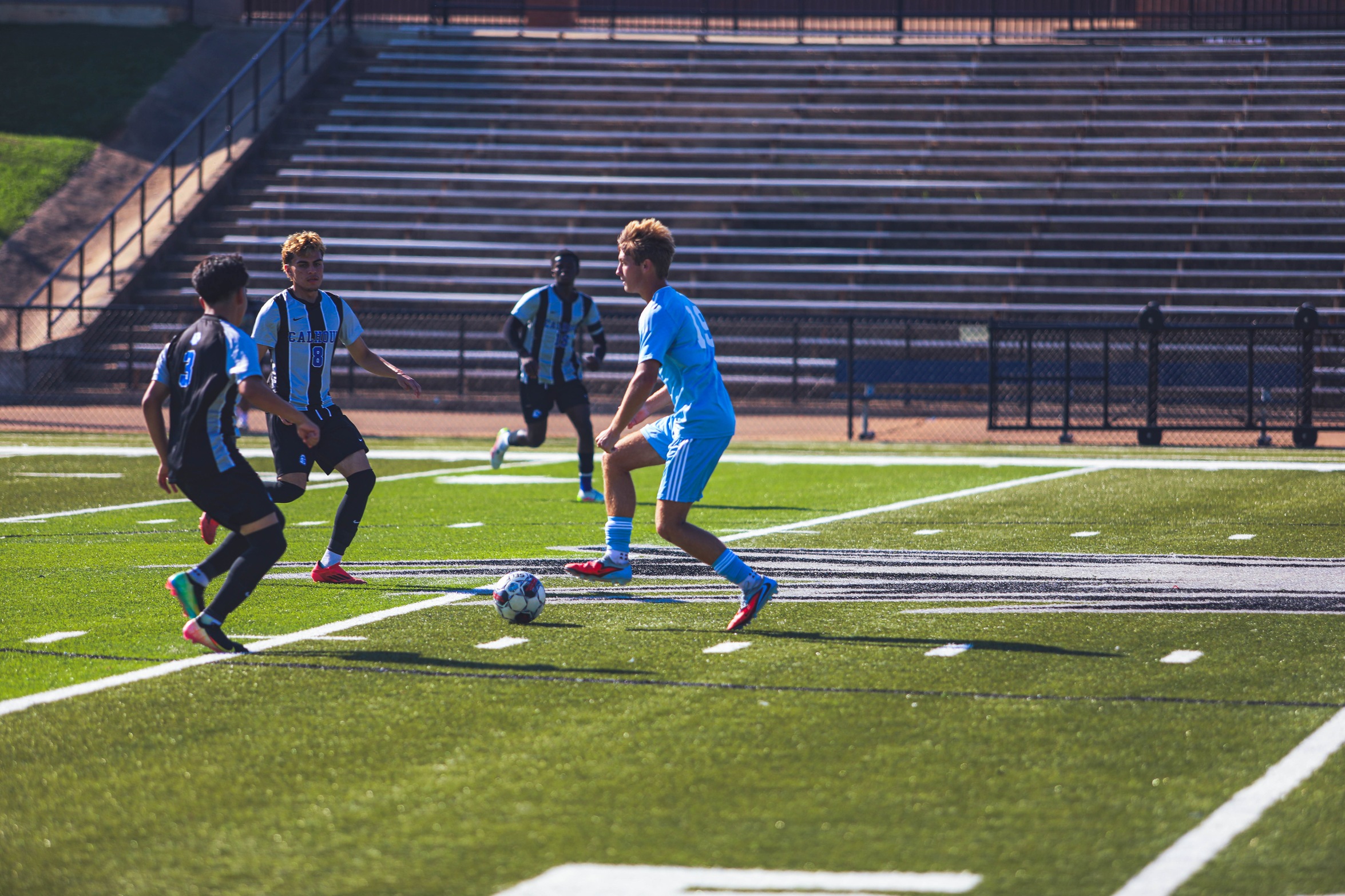 Wolves Fall to Bobcats in Final Road Match