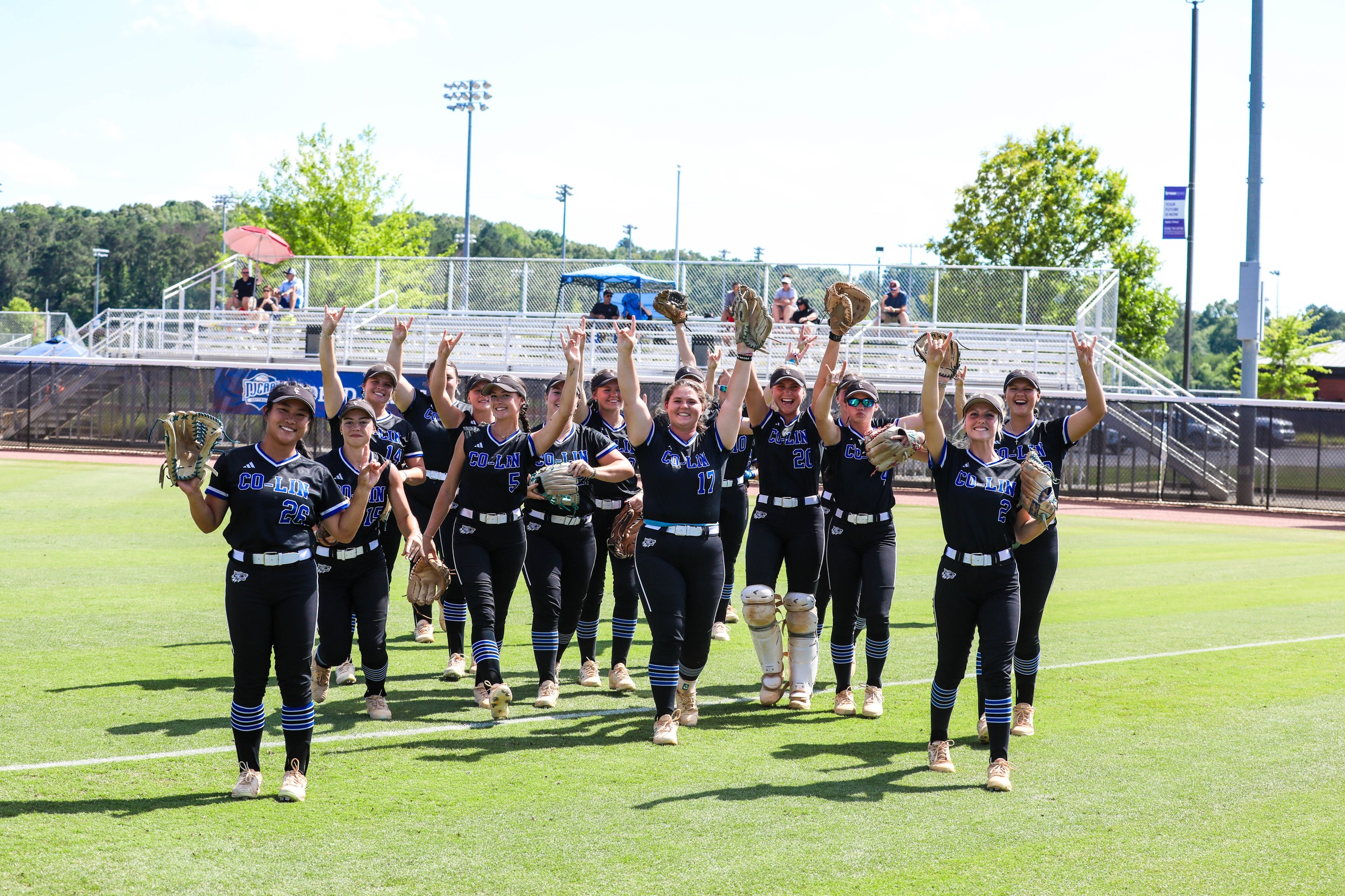 Lady Wolves Upset Top Seeded Vikings with Incredible Comeback