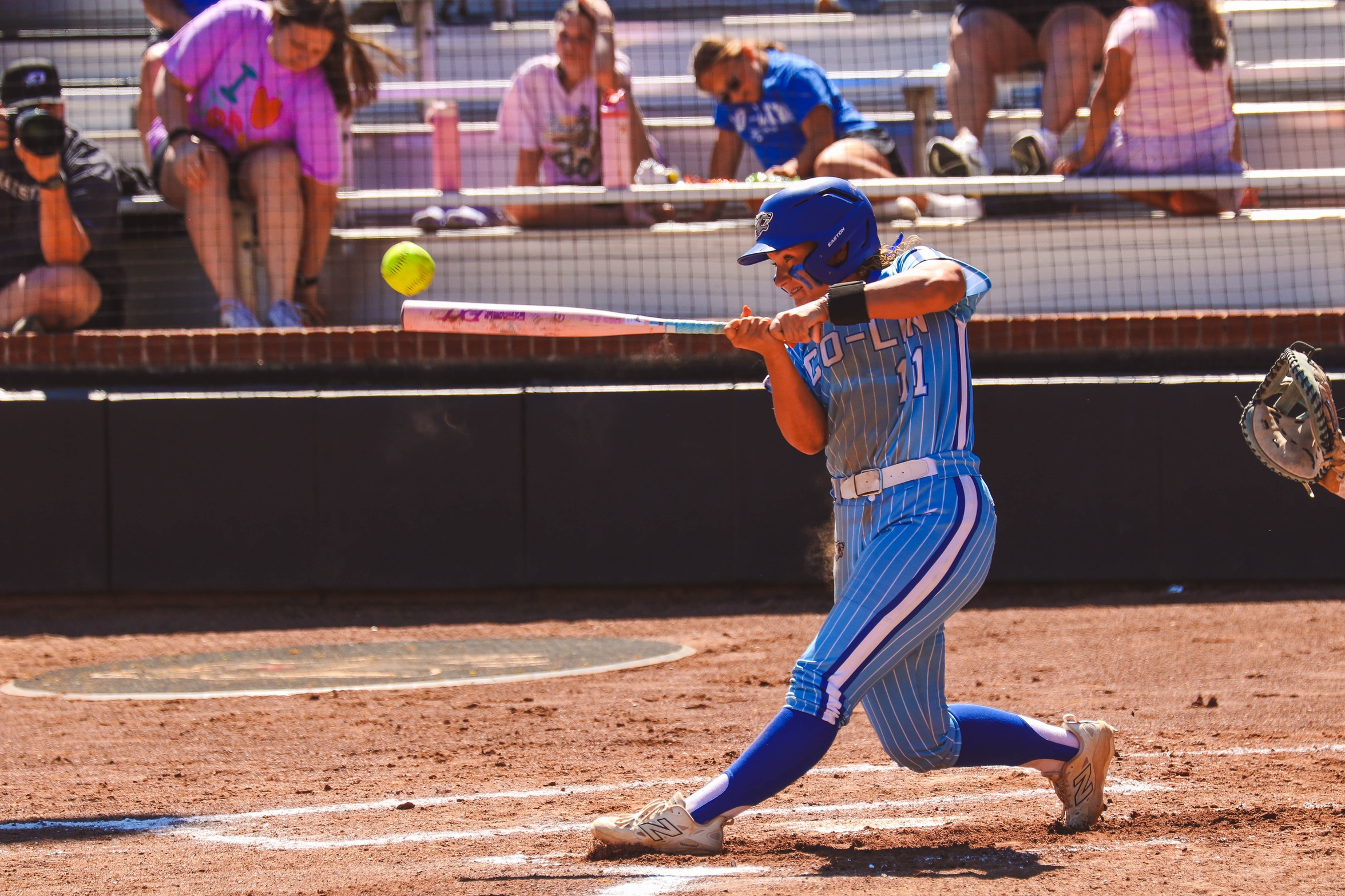 Lady Wolves Split with Wildcats